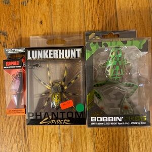 Lunkerhunt Phantom Spider and Bobbin' Frog Lures